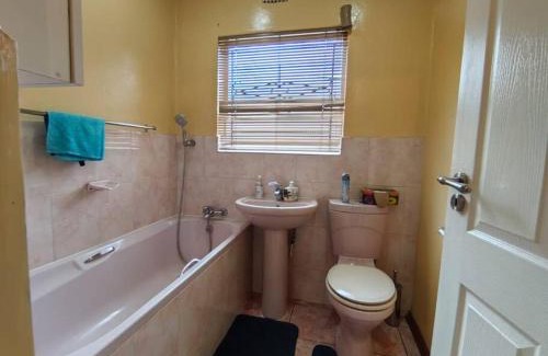 Bloemfontein House | Graceful Grasslands