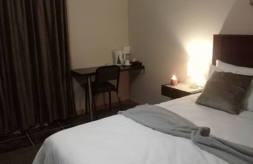 Komani Bed & Breakfast | Gracehouse B&B