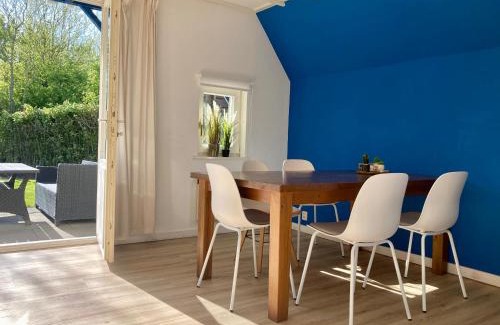Anjum House | Grachthaus 6pers House with a private terrace and garden by the Lauwersmeer