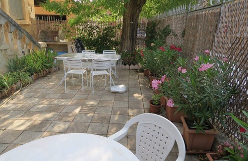 Cruzy House | Gracious large house in historic Languedoc village
