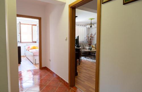 Doboj Apartment | GRADINA - Stan na dan