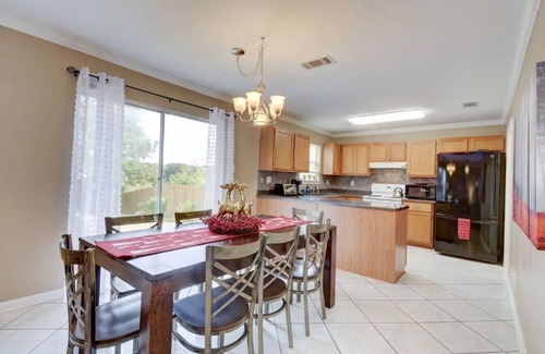 West San Antonio House | Graduations Lackland BMT Contractor Riverwalk Golf SeaWorld vacation