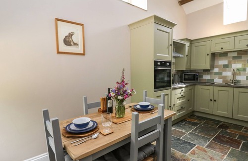 Builth Wells House | GRAIG FAWR, pet friendly, with a garden in Beulah