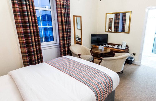 Perth House | Grampian Hotel
