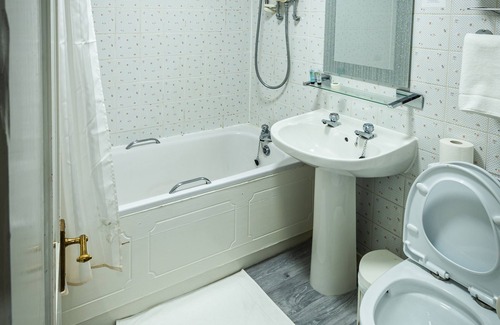 Perth House | Grampian Hotel