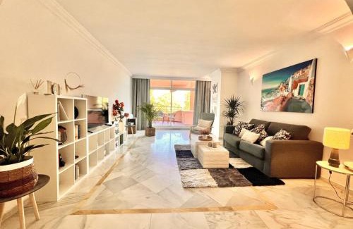 Nueva Andalucia Apartment | Gran apartamento en Magna Marbella