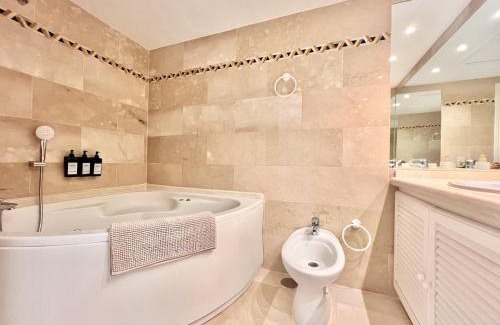 Nueva Andalucia Apartment | Gran apartamento en Magna Marbella