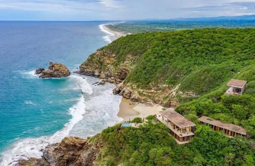 Santa Maria Tonameca Villa | Gran Chicatana Spectacular Beach Front Villas