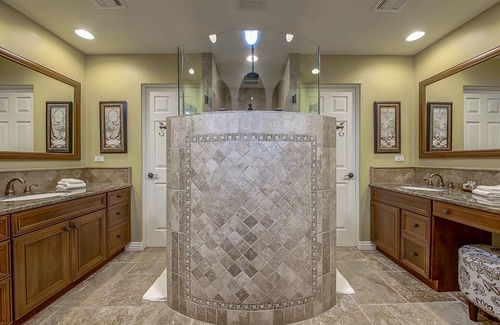 Coachella House | Granada - Great for Groups with a Pool, Spa, Sport Court & Game Room!