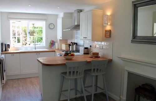 Frant Cottage | GRANARY COTTAGE, with a garden in Royal Tunbridge Wells