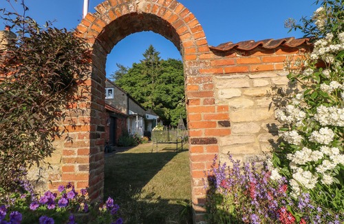 Ropsley Cottage | Granary Cottage