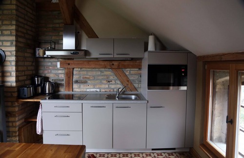 Oberhavel Apartment | Granary vacation apartment in renovated historic stable building