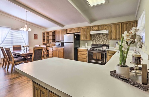 Granbury House | Granbury Getaway w/Lake Views: 2 Mi to Downtown!