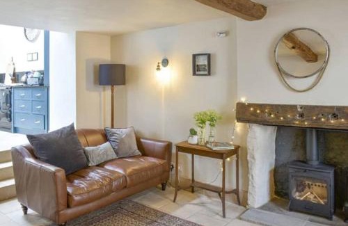 Tideswell House | Granby Cottage, Peak District National Park