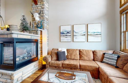 Granby Apartment | Granby Grandeur
