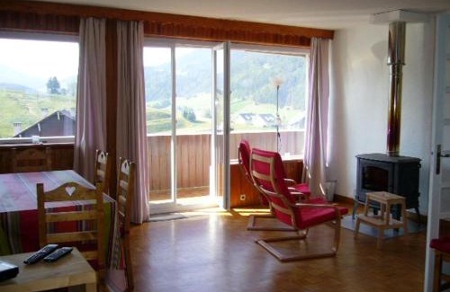 Villard-de-Lans Apartment | Grand 100m² avec 3 chambres, parking et Wifi au centre du village - FR-1-689-36
