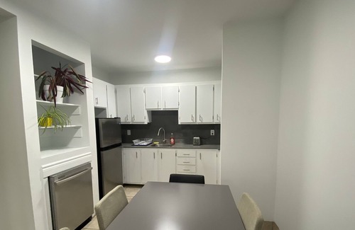 Hochelaga Apartment | Grand 3 chambres à proximité du centre-ville