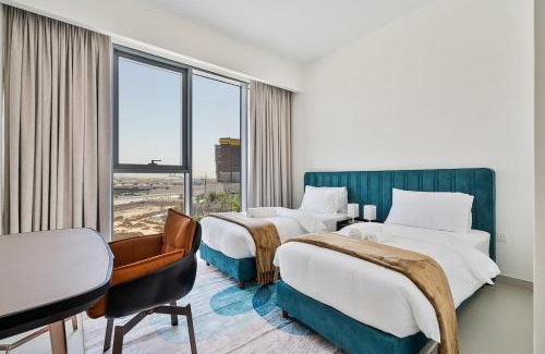 Al Safa Apartment | Grand 3BR APT with Pool, Gym and 2 Parking Spaces