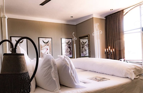Plettenberg Bay Hotel | Grand Africa Rooms and Rendezvous