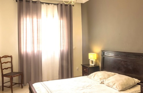 Belvedere Apartment | Grand Appartement Calme et Lumineux + Parking Gratuit