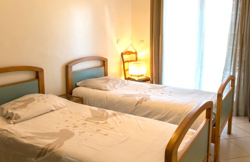 Belvedere Apartment | Grand Appartement Calme et Lumineux + Parking Gratuit