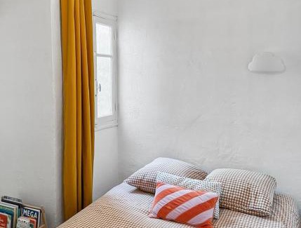 Noves Apartment | Grand appartement spacieux et lumineux à Noves