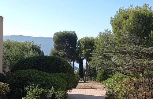 Cassis Apartment | Grand Appartement Traversant Avec VUE SUR MER ET CAP Canaille