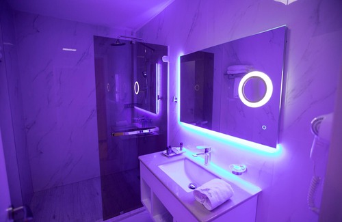 Golem Hotel | Grand Blue Fafa