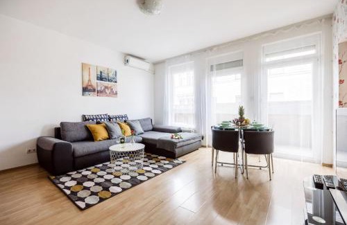 Palace District Apartment | Grand Budapest Penthouse