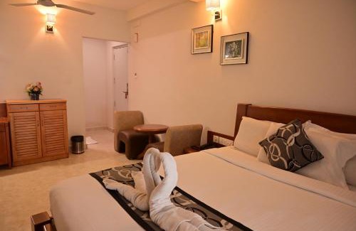 Periamet Hotel | Grand Cascade Chennai