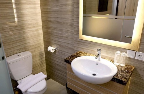 Panakkukang Hotel | Grand Citihub Hotel at Panakkukang