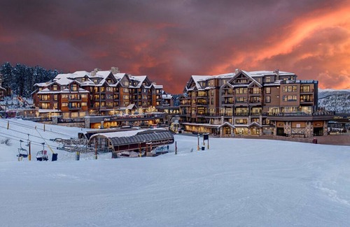 Breckenridge Resort | Grand Colorado at Peak 8: Ski-in, Ski-out in Breckenridge, CO