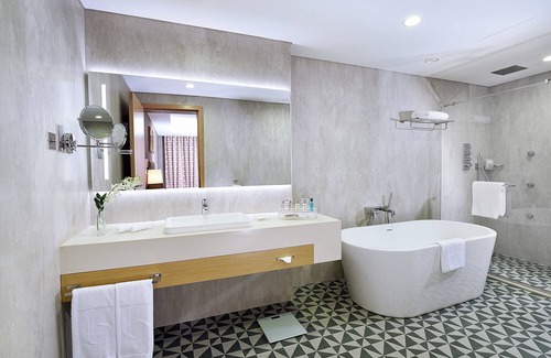 Al Barsha 1 Hotel | Grand Cosmopolitan Hotel