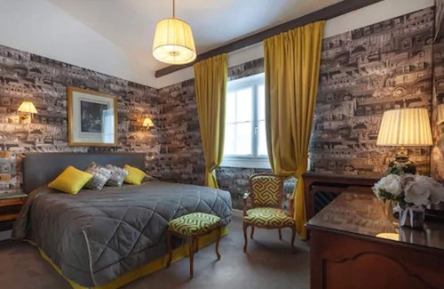 Saint-Germain-des-Pres Hotel | Grand Hôtel de L'Univers