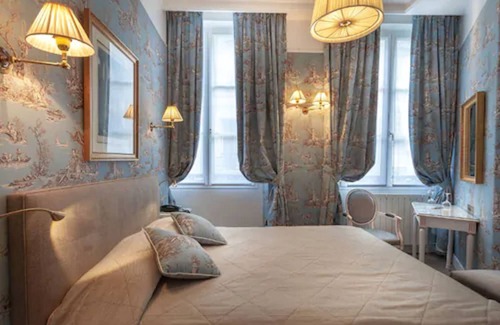 Saint-Germain-des-Pres Hotel | Grand Hôtel de L'Univers