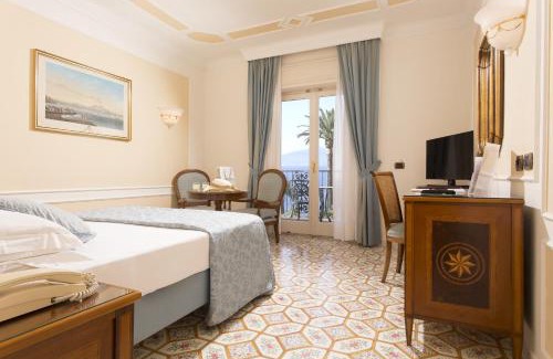 Sorrento City Centre Hotel | Grand Hotel Royal