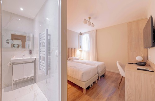 Orly Hotel | Grand Hôtel Senia