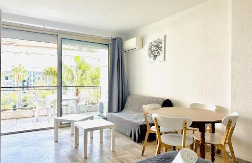 Cannes City Centre Apartment | Grand Hotel - Studio Croisette