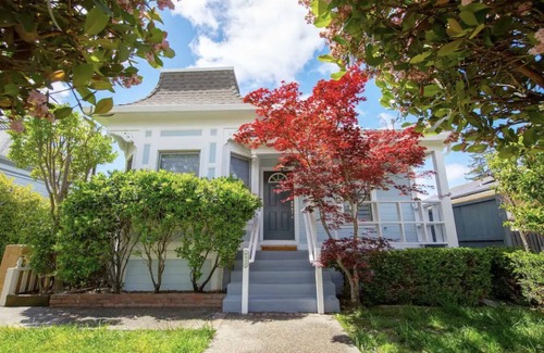San Jose House | Grand House 5B3B SJSU