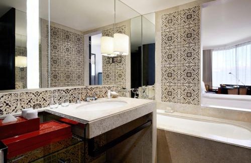 Ratchaprasong Hotel | Grand Hyatt Erawan Bangkok