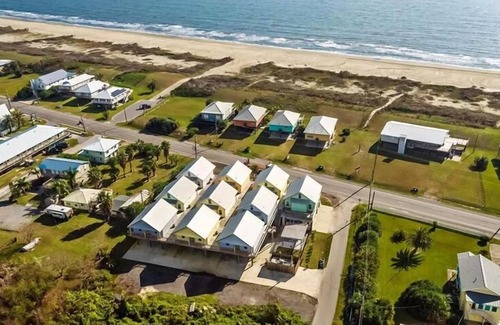 Grand Isle House | Grand Isle 2 bedrooms + loft Detached Condo F; Easy beach access pet friendly
