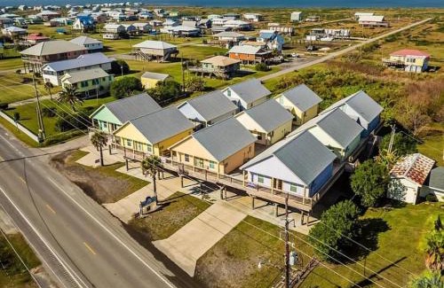 Grand Isle House | Grand isle Detached Condo Unit F 3 bedrooms 1 bath Easy beach access pet ok