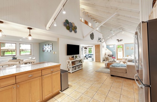 Presque Isle House | Grand Lake Cottage- A Peaceful Fall Escape to Alpena's Shores