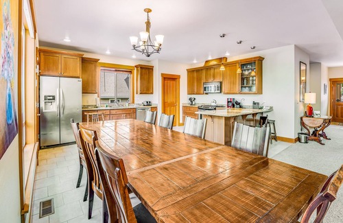 Orondo House | Grand Lakefront Family-Friendly Estate with Private Pool & Hot Tub