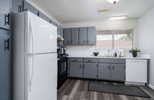 Northport Condo | Grand Lakes Condo – Renovated 2BR/1.5BA Condo | Near UA