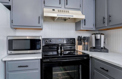 Northport Condo | Grand Lakes Condo – Renovated 2BR/1.5BA Condo | Near UA