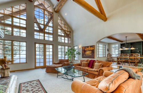 Sun Valley House | Grand Lane Ranch home w/private grill & access to shared pool and amenities!