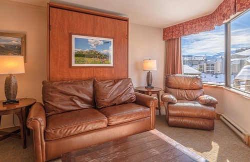 Crested Butte Condo | Grand Lodge 1-bedroom Condo With Mountain Views 1 Condo - No Cleaning Fee! by Redawning