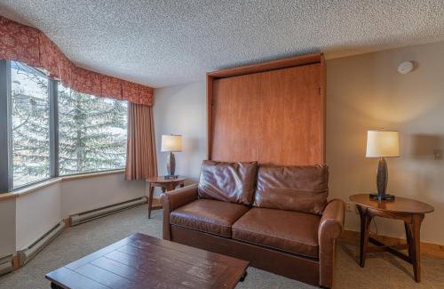 Crested Butte Apartment | Grand Lodge 1-Bedroom Condo with 3 Queens & Close to Everything condo