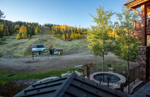 Empire Pass Apartment | Grand Lodge - Five Bedroom #402 - Ski-in ski-out condo